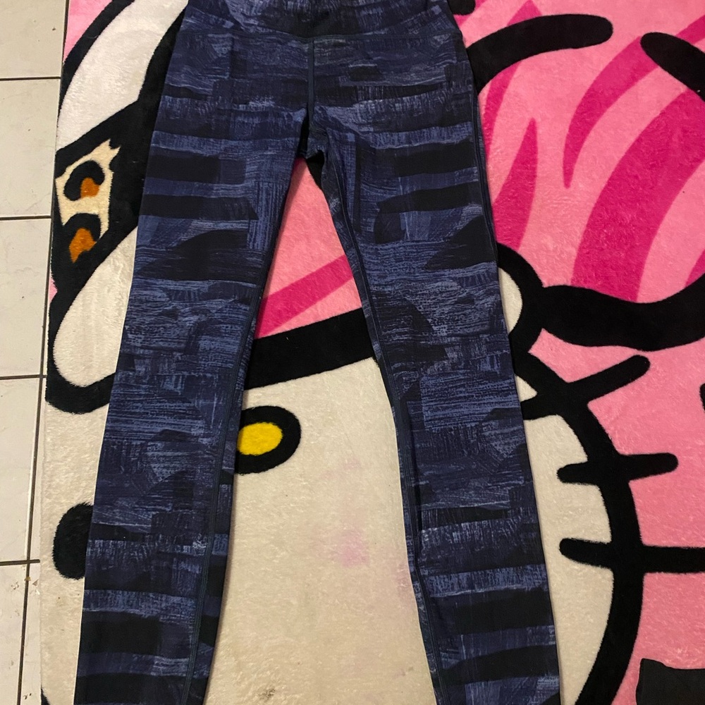 Stylish Blue Patterned Women Jeans